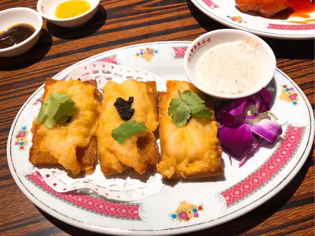 黑松露鮮蝦多士