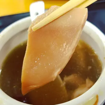 花胶螺片炖鸡汤