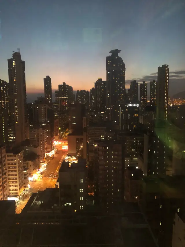 望住旺角靚夜景打邊爐😋