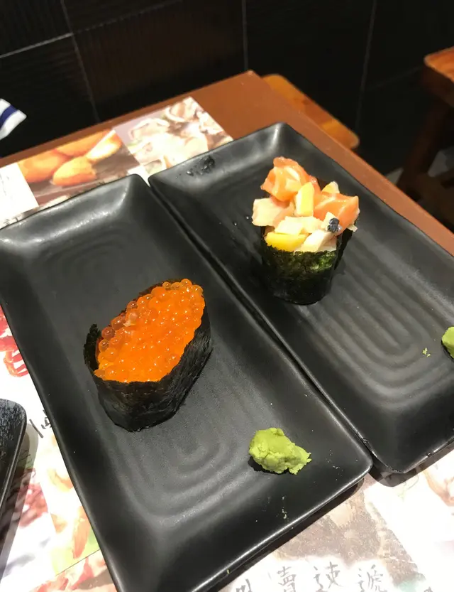 什錦魚碎, 三文魚籽