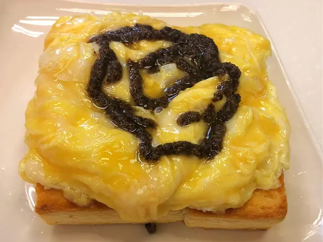 黑松露炒蛋多士