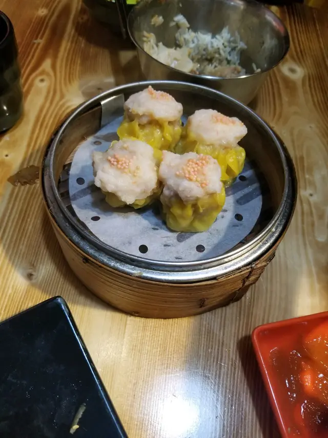 大大粒爆肉燒賣