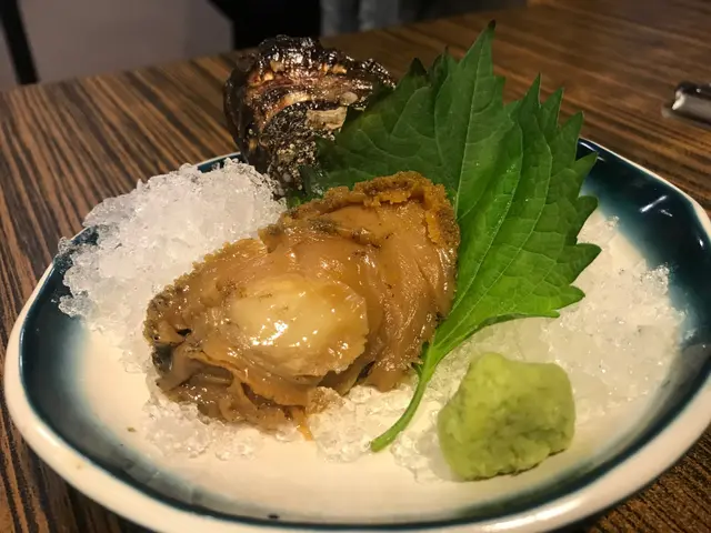 磯煮鮑魚刺身(原隻)