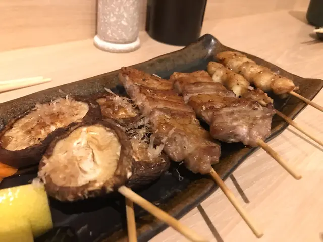冬菇、黑豚肉、雞尾