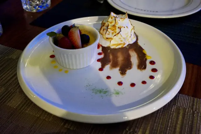 焗迷你火焰雪山伴野莓焦糖燉蛋