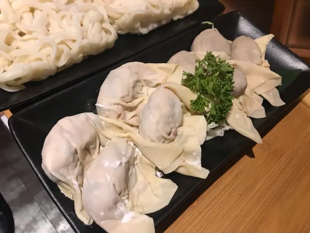 麻辣牛肉餃/鮮蝦帶子水餃