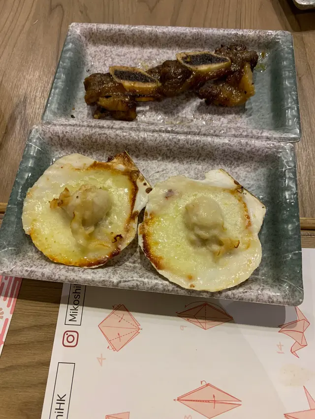 牛仔骨，忌廉焗帶子