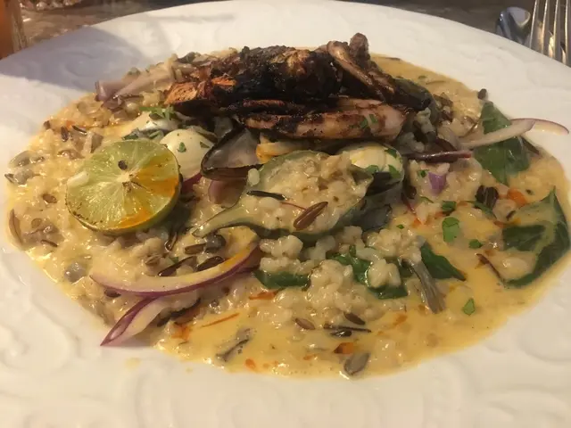 海鮮冬蔭公糙米飯