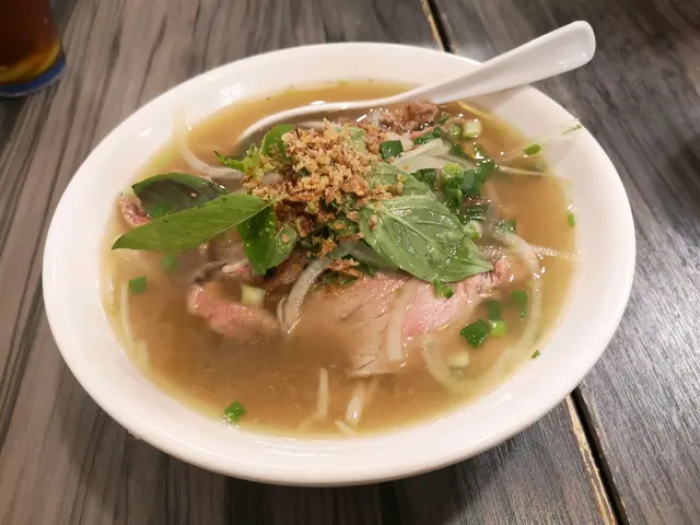 生熟牛肉河粉