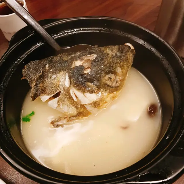 砂鍋大魚頭豆腐湯