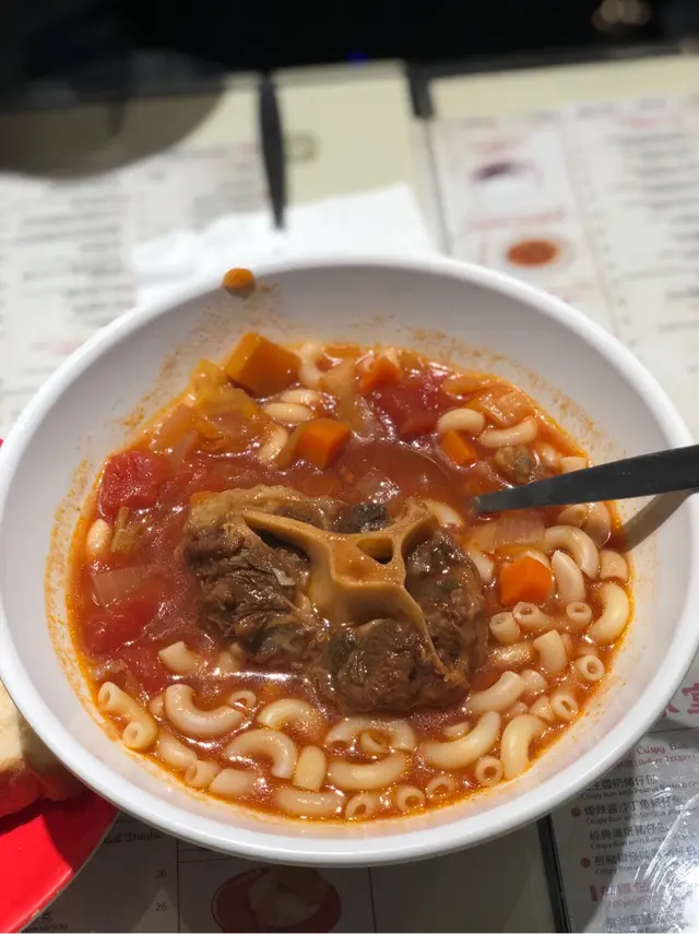 蕃茄牛尾湯通粉