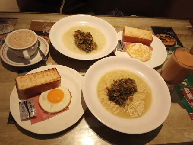 凍冰冰的火腿，蛋和多士