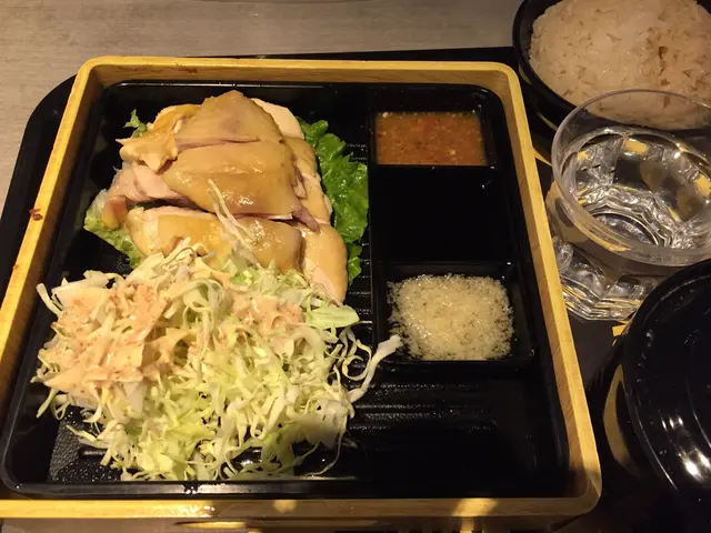 無骨海南雞飯