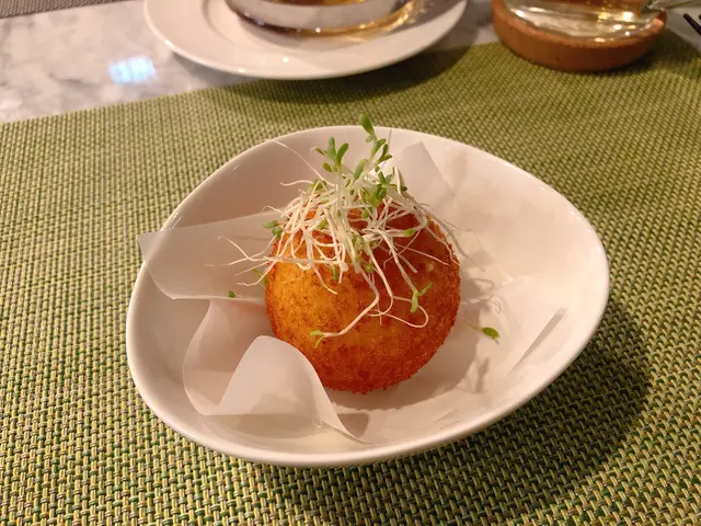 黑松露芝士炸薯球