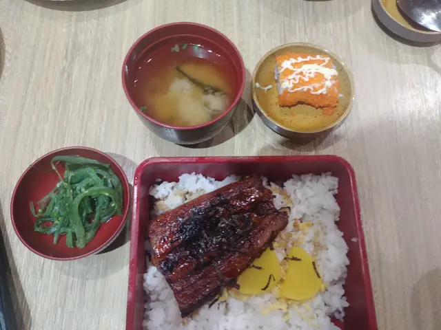蒲燒鰻魚飯
