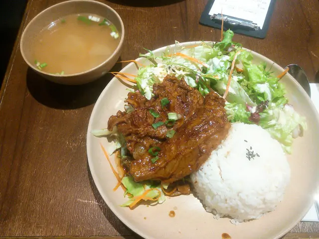 豬軟骨7小時煮定食