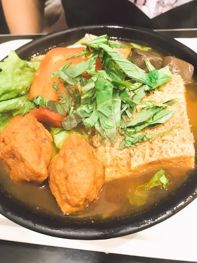 蟹膏番茄湯檬粉