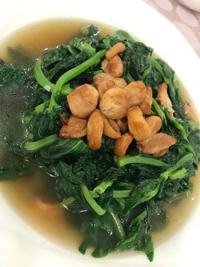 上湯蒜子浸豆苗