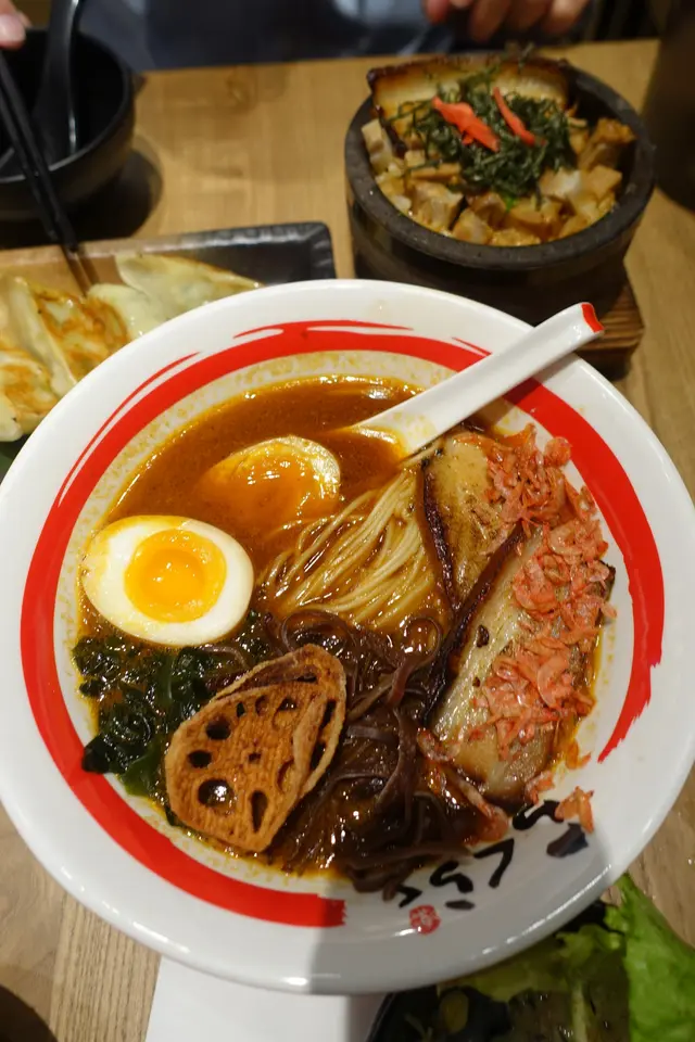 實物真是幾的骰！對比碗拉麵可見！