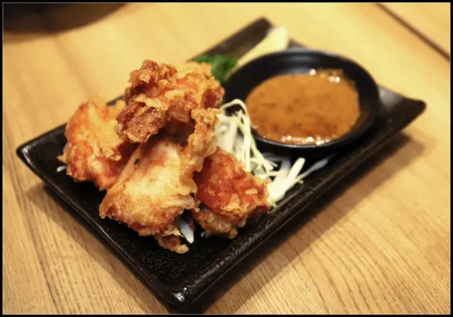 黑胡椒味自家製炸雞