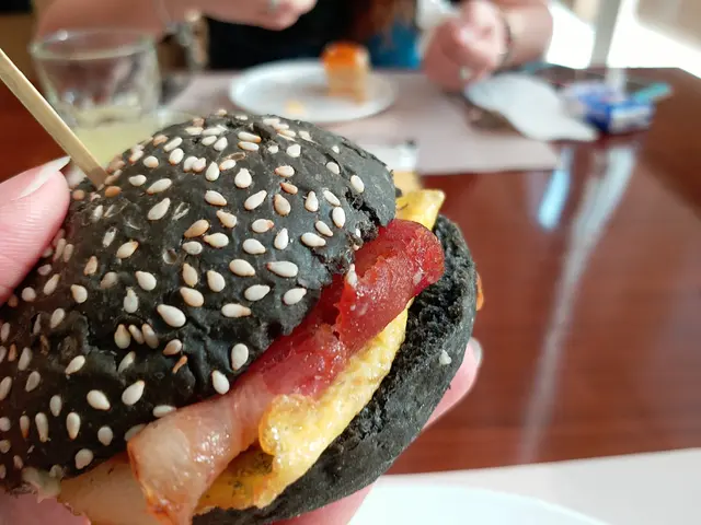 迷你煙肉蛋漢堡包