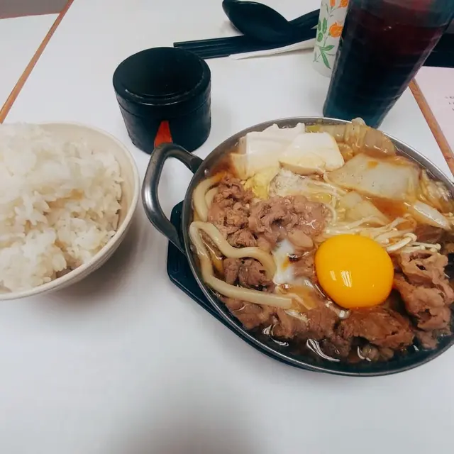 牛肉鍋烏冬配白飯