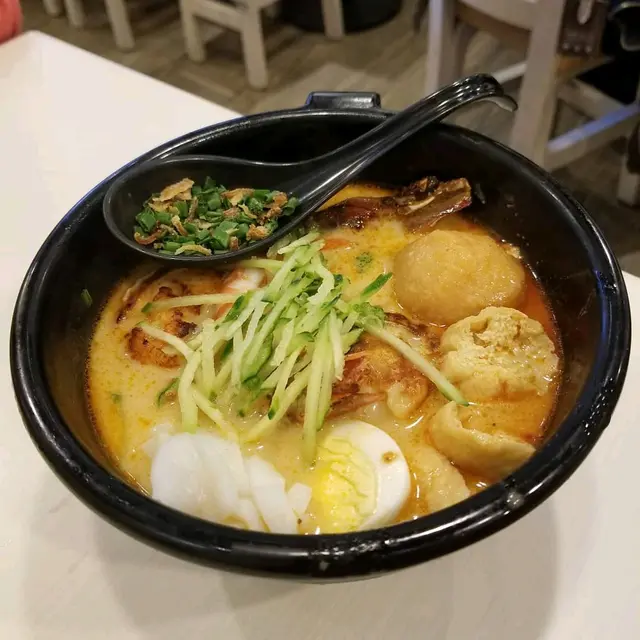 10吋半虎蝦帆立貝海鮮叻沙套餐