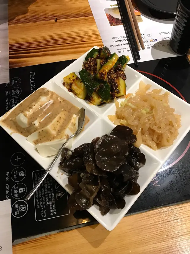 涼拌四色小拼盤