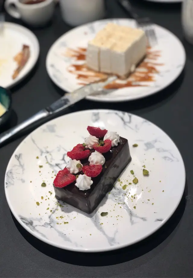 香桃朱古力慕絲蛋糕