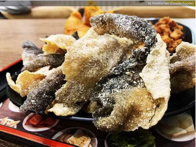 香脆炸魚皮