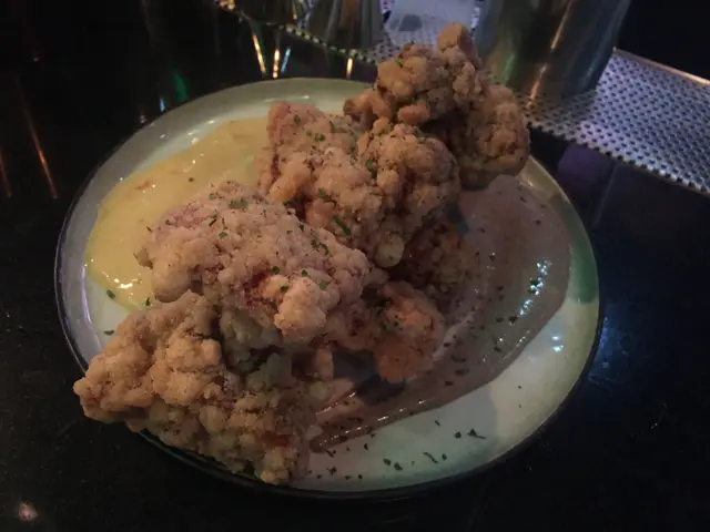 手繪雙色鹽酥雞