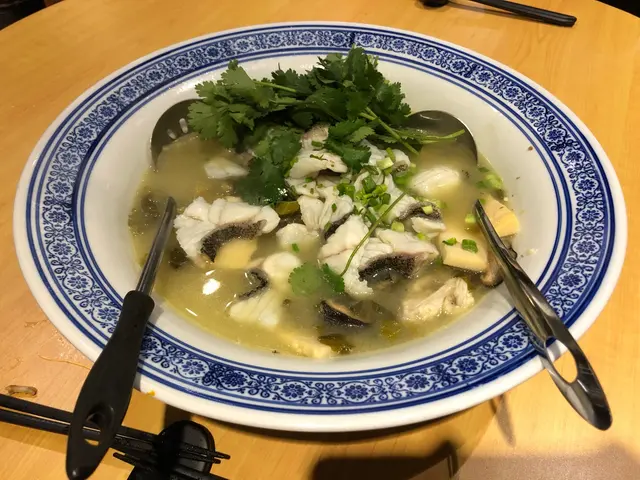 酸菜煮魚