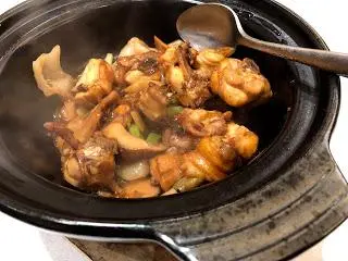花膠北菇雞煲