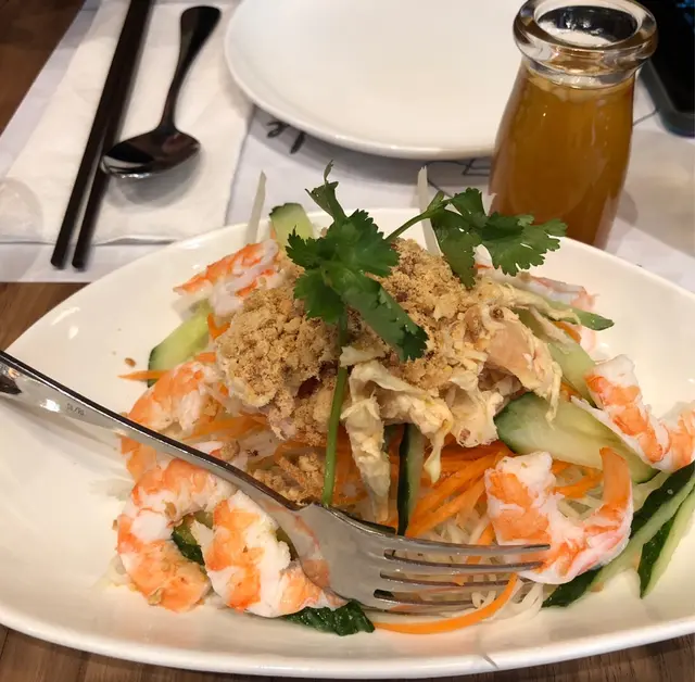 青瓜絲大蝦沙律