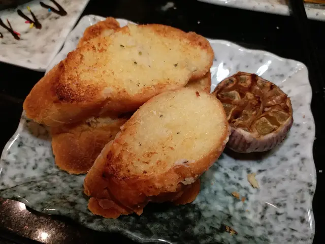 特色蒜蓉包（配原粒蒜頭）