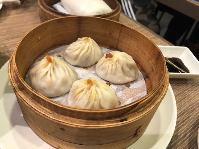 蟹粉小籠包