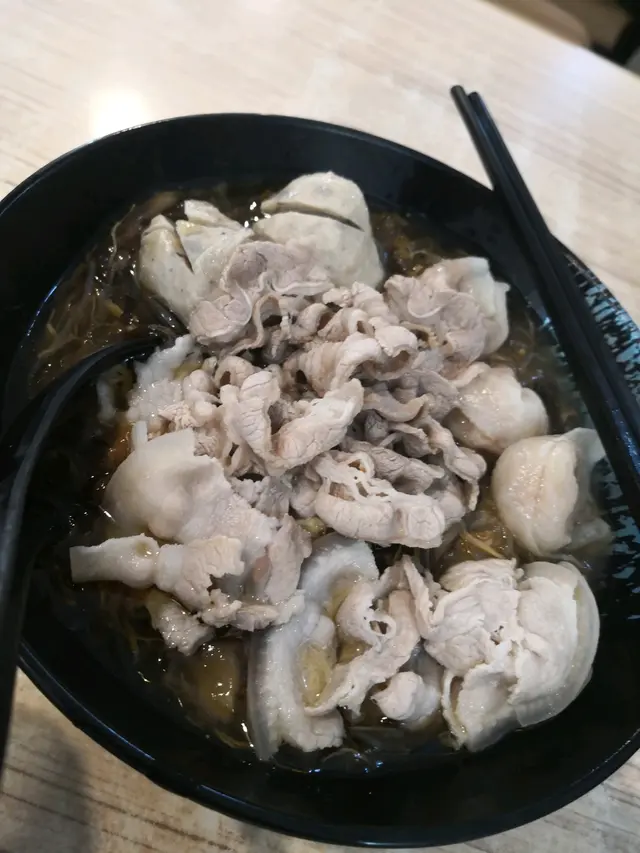 雞絲碗仔翅湯底麵