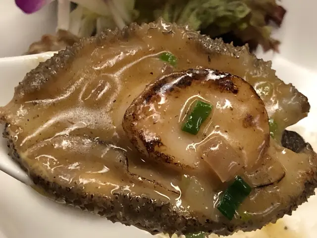 白胡椒爆炒南非鮑魚