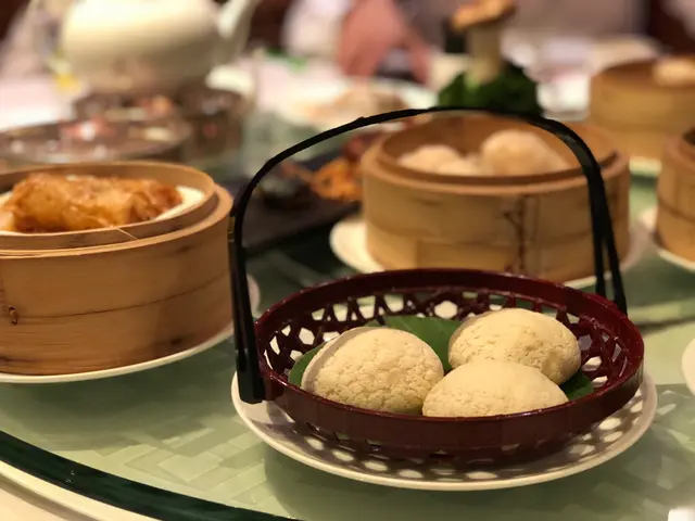 脆皮燒鵝肉餐包