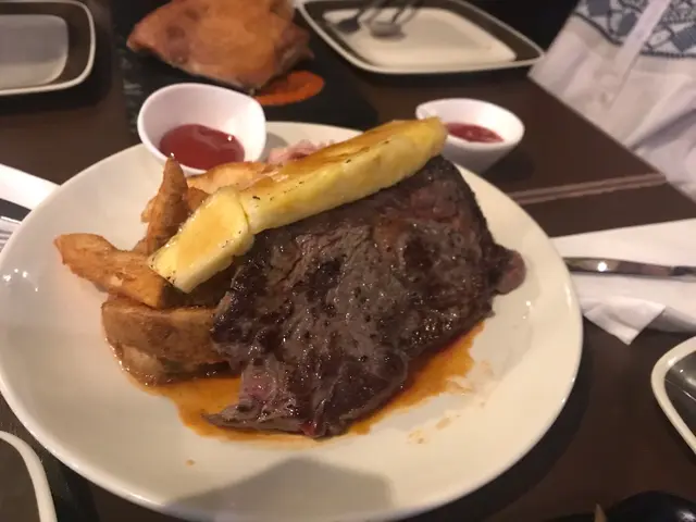   紐西蘭西冷扒+焦糖菠蘿