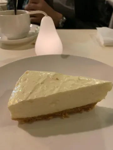 Lemon  cheesecake  