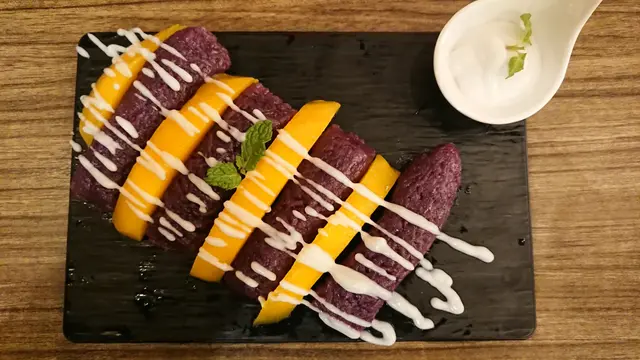 象泰芒果椰汁糯米飯