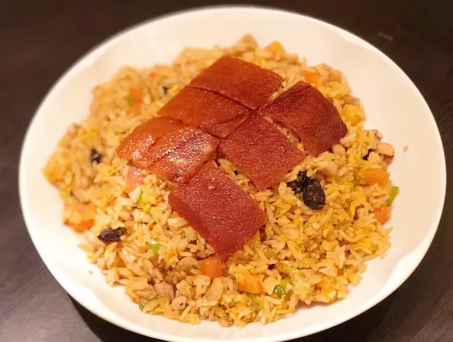 脆皮乳豬炒飯