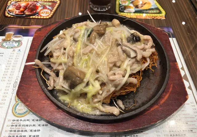 鐵板銀芽肉絲炒麵