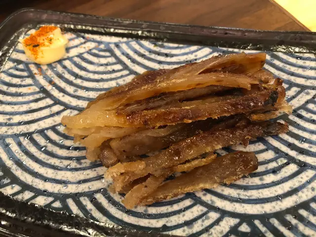 用秘製惹味汁烘乾,油脂清香,
用來做下酒小吃簡直一流啊!👍🏻