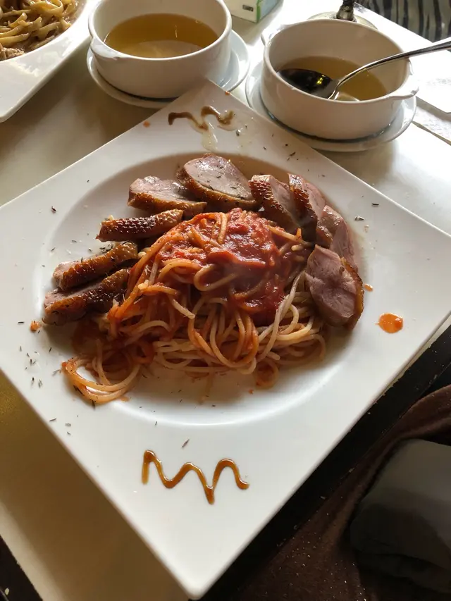 鴨胸蕃茄意粉
