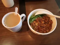 台式炸酱（幼面）+ 热珍珠奶茶