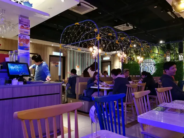 環境整潔， 座位頗寬敞