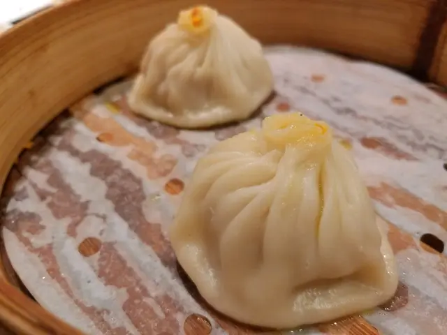 蟹粉小籠包