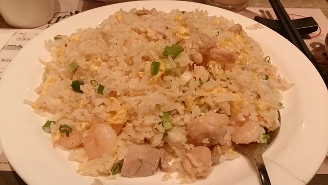 蝦仁雞火炒飯